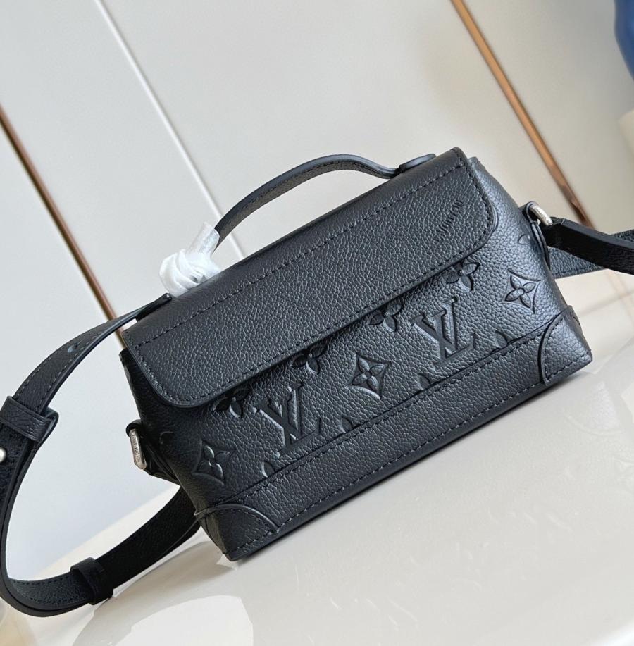 루이비통 M13888 스티머 이스트 웨스트 웨어러블