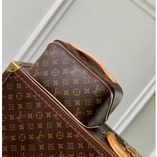 루이비통 M11750 모노그램 토일레트리 파우치백