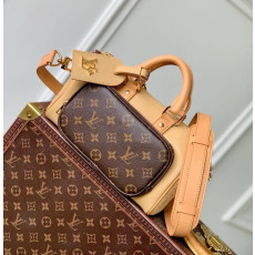 루이비통 M12627 키폴 반둘리에 25cm