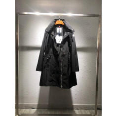 몽클레어 말라카이트 윈드자켓