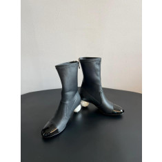 샤넬 25K 빅 진주 부츠