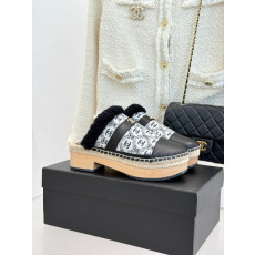 샤넬 2025 뮬 슬리퍼