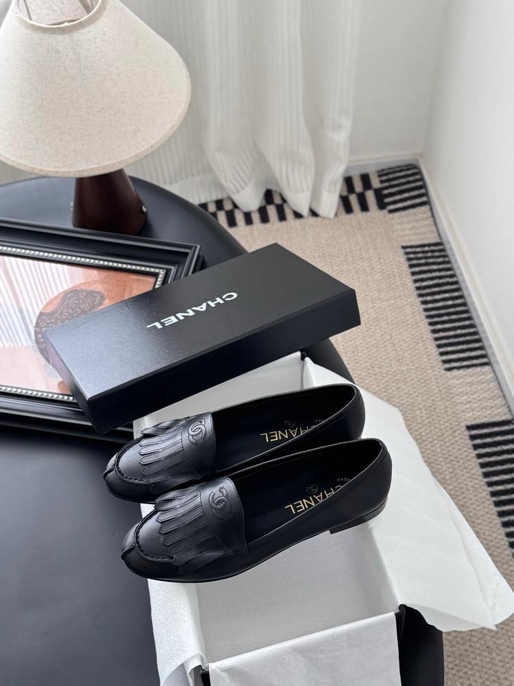 샤넬 25 가죽 로퍼