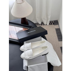 샤넬 25 가죽 로퍼