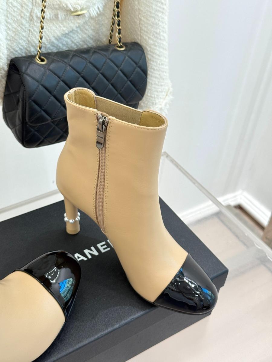 샤넬 가죽 부티 펌프스