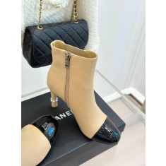 샤넬 가죽 부티 펌프스