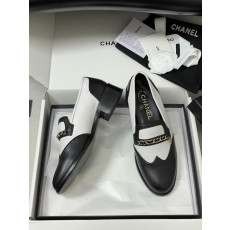 샤넬 25K 가죽 로퍼