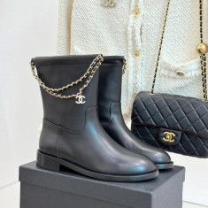 샤넬 25B 미들 부츠