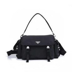 프라다 2VD082 리나일론 크로스백 (국내배송)