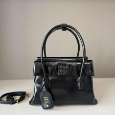 미우미우 솔리테르백