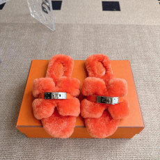 에르메스 Giulia 퍼 슬리퍼