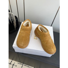 디올 프로스트 로우 앵클 부츠