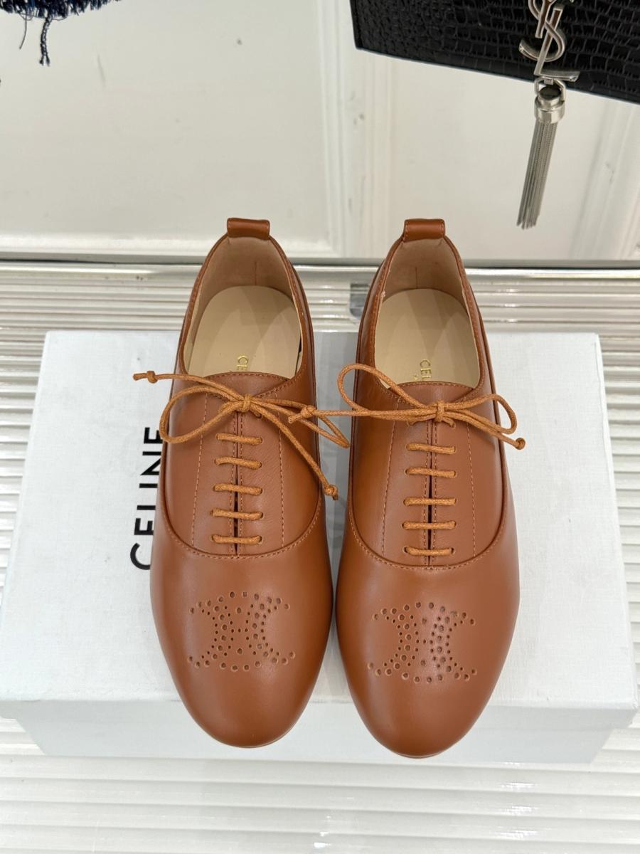 셀린느 2025 로퍼