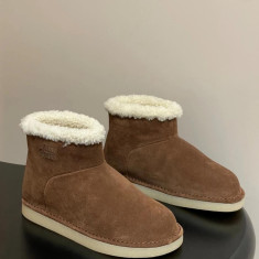 미우미우 스웨이드 어그부츠 (3컬러)