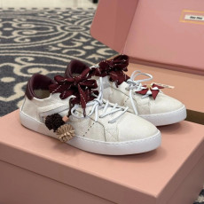 미우미우 2025 신상 스니커즈