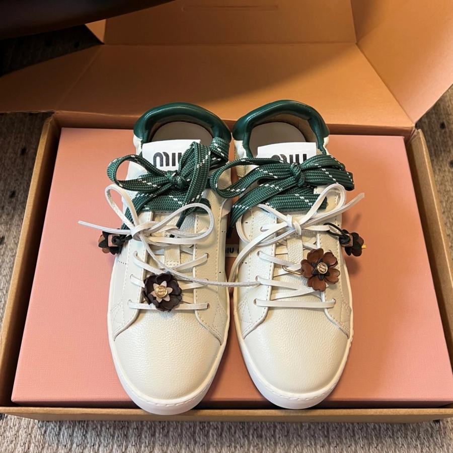 미우미우 2025 신상 스니커즈