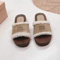 미우미우 시어링 슬리퍼