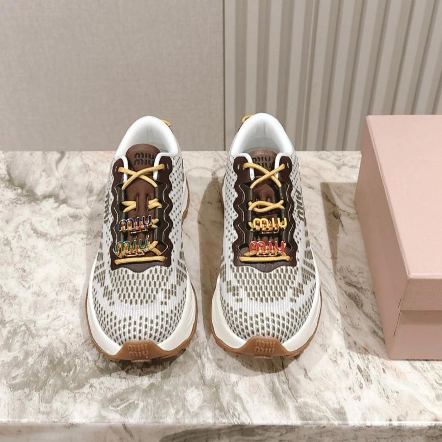 미우미우 2025 스니커즈