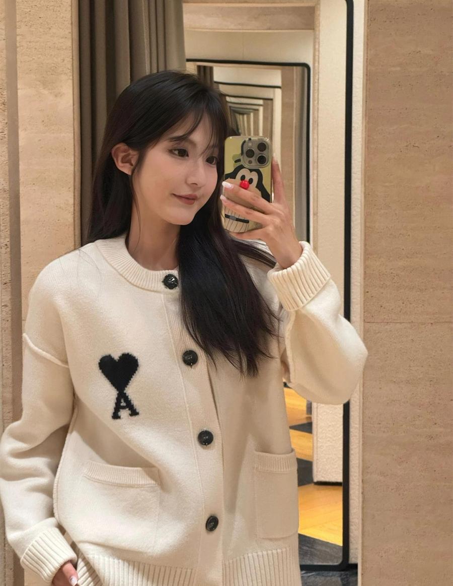 아미 블랙하트 드 꾀흐 폴로 메리노 니트 가디건 남녀공용 (2컬러)