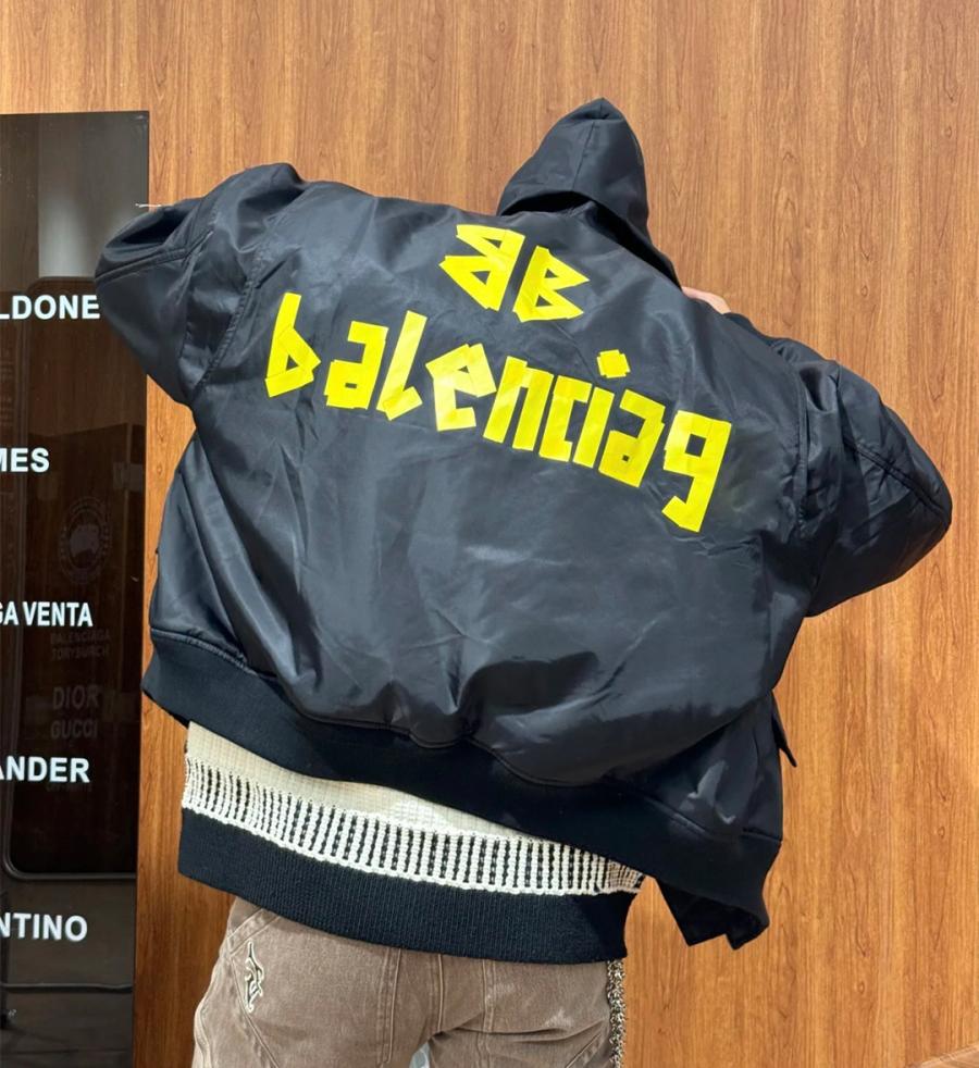 발렌시아가 테이프 라이트 후디드 보머 자켓 남녀공용