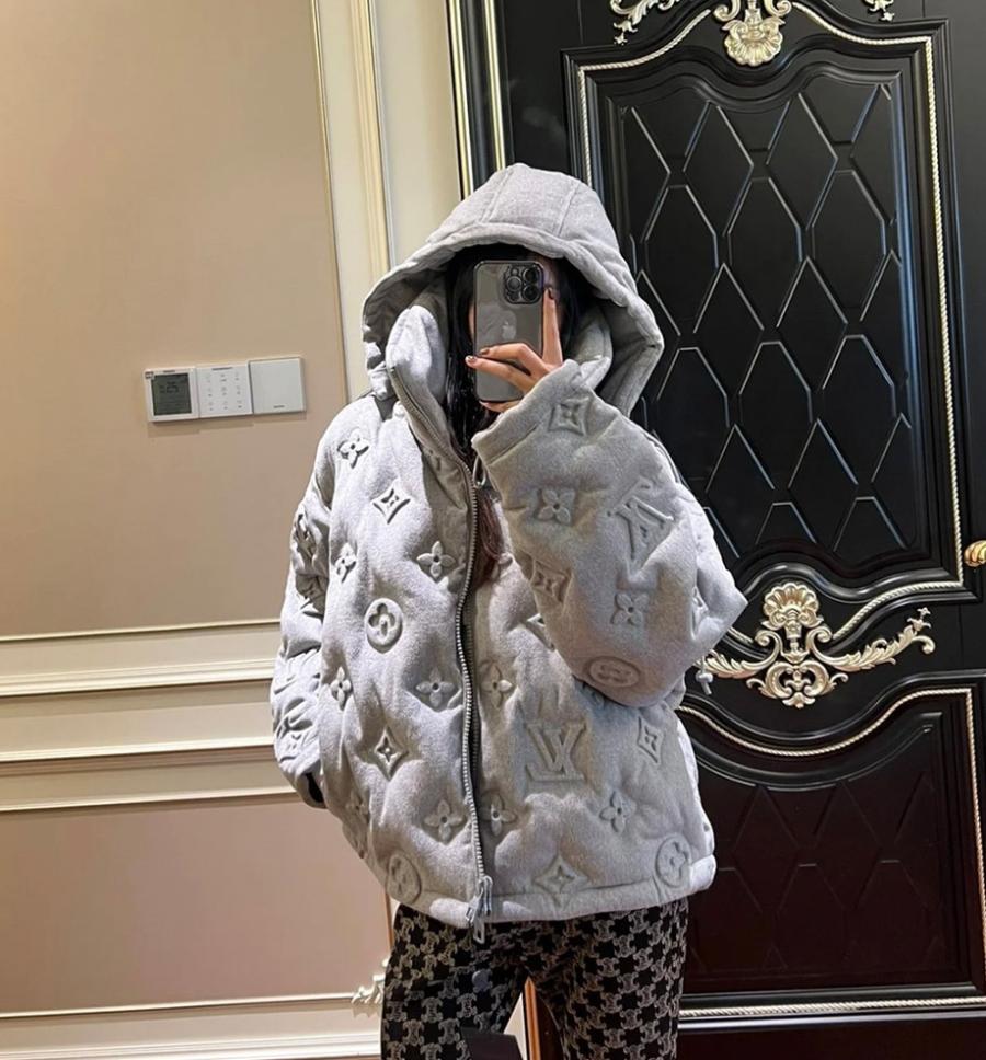 루이비통 오버핏 모노그램 보이후드 푸퍼 패딩 남녀공용