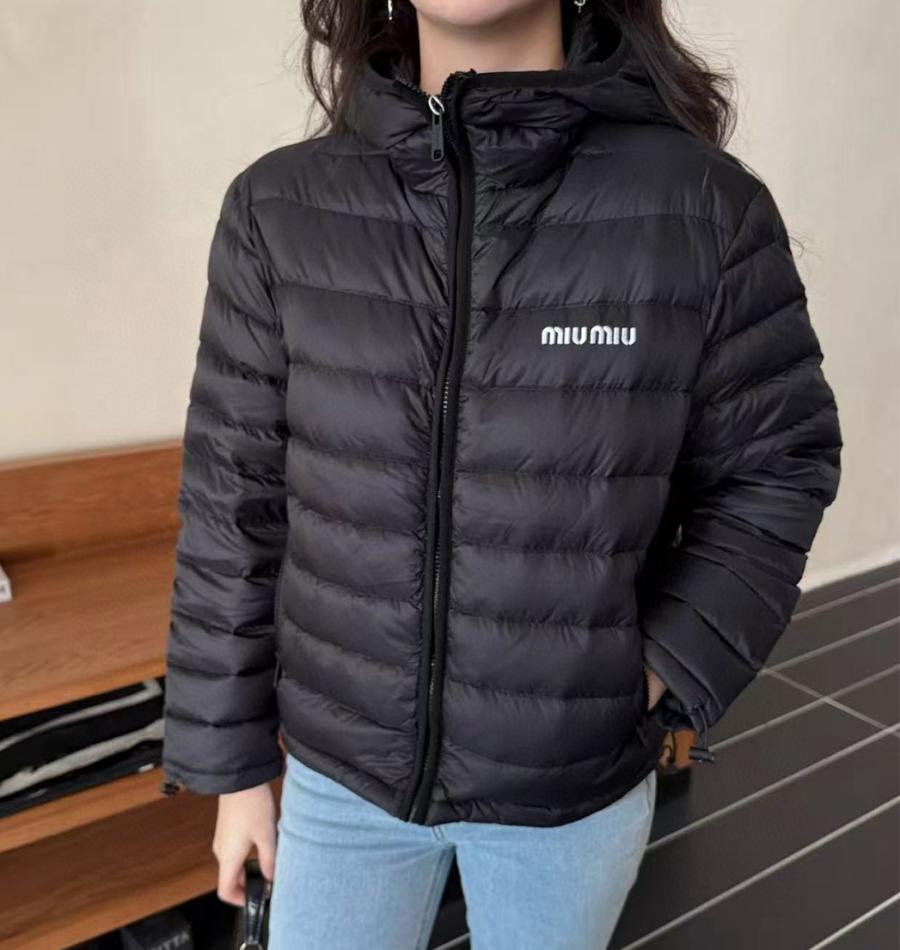 미우미우 라이트 퐁제 다운 경량패딩 자켓