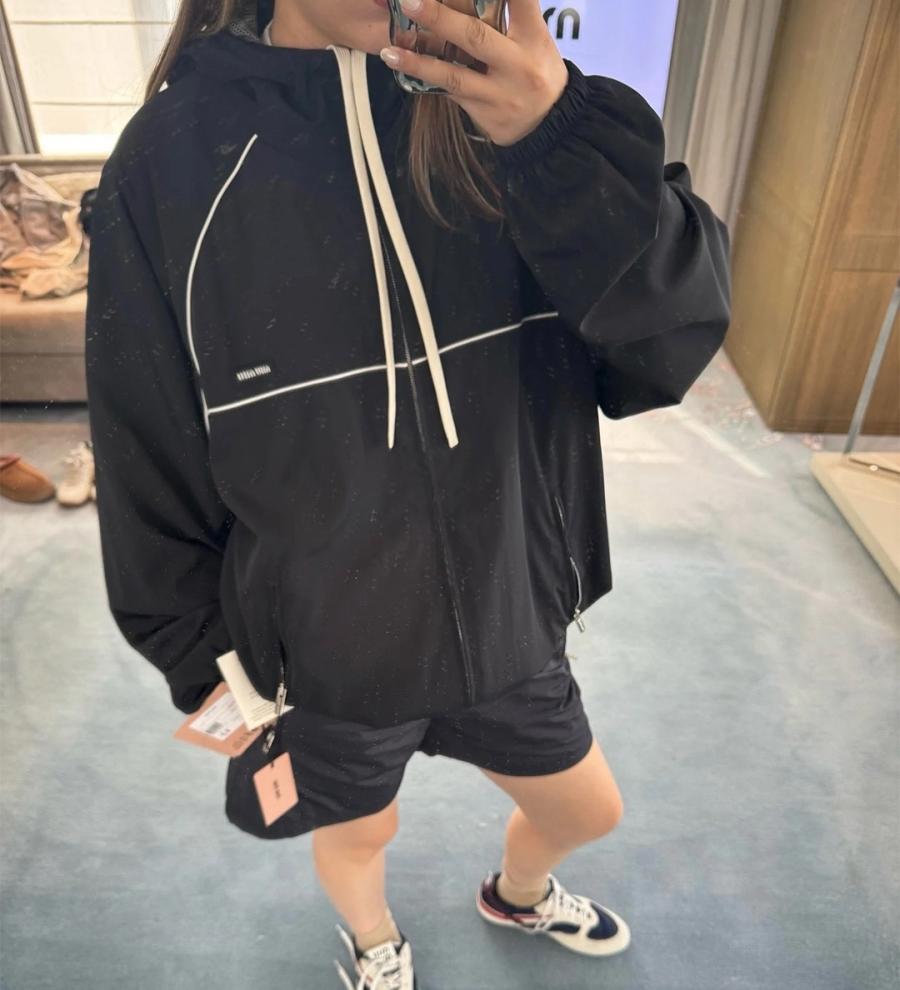 미우미우 테크니컬 캐쥬얼 지퍼 블루종 자켓 남녀공용 (2컬러)