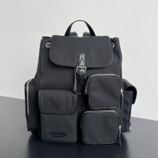 보테가베네타 크로스 로드 멀티 포켓 백팩