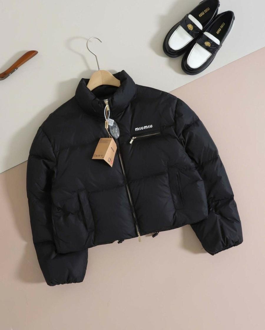 미우미우 테크니컬 크롭 다운 패딩 (국내배송)