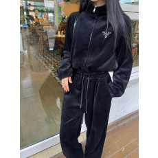 프라다 벨벳 후디 조커팬츠 셋업 (국내배송)