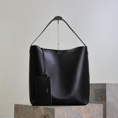 생로랑 볼드 토트백