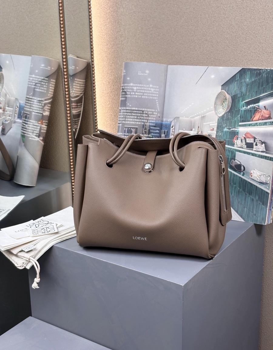 로에베 마드리백 미듐