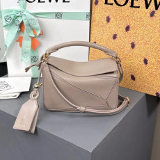 로에베 퍼즐백 미니 18cm 소프트가죽