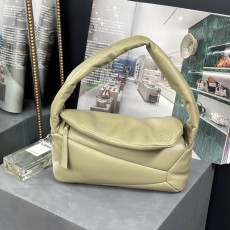 로에베 퍼즐백 푸퍼 호보백 29cm