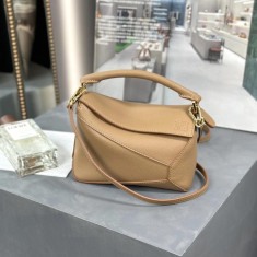 로에베 퍼즐백 미니 18cm 매트가죽