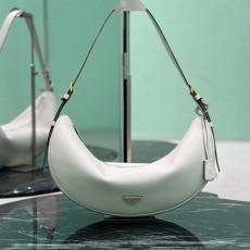 프라다 가죽 숄더백 라지 1BC255