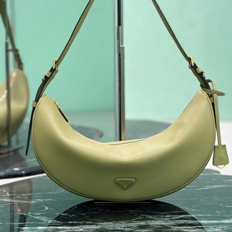 프라다 가죽 숄더백 라지 1BC255