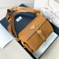 프라다 익스플로어 숄더백 1BD394