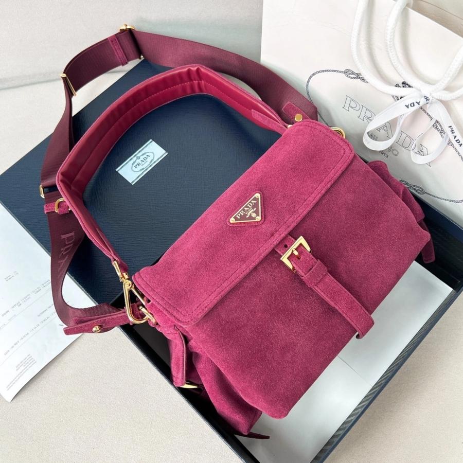 프라다 익스플로어 1BD394 스웨이드 숄더백