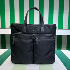 프라다 리나일론 사피아노 가죽 토트백 2VG860