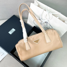 프라다 리나일론 미디엄 탑핸들백 1BB127