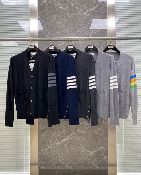 ✨타임세일✨[JN공장] 톰브라운 가디건 사이즈:5 색상:다크그레이