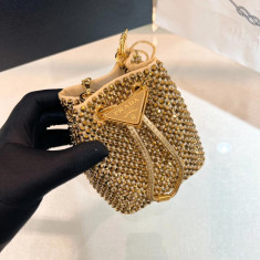 프라다 새틴 크리스탈 미니 파우치 1NR016