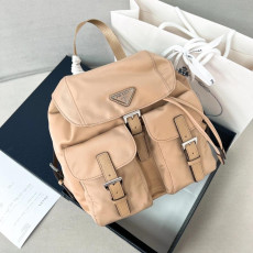 프라다 리나일론 포코노 백팩 1BZ677