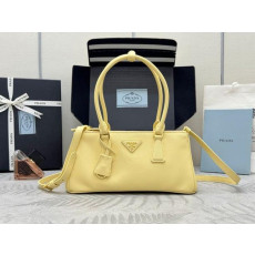 프라다 갤러리아 레더 토트백 1BA457