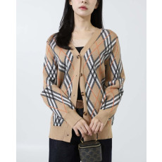 버버리 체크 가디건 (국내배송)
