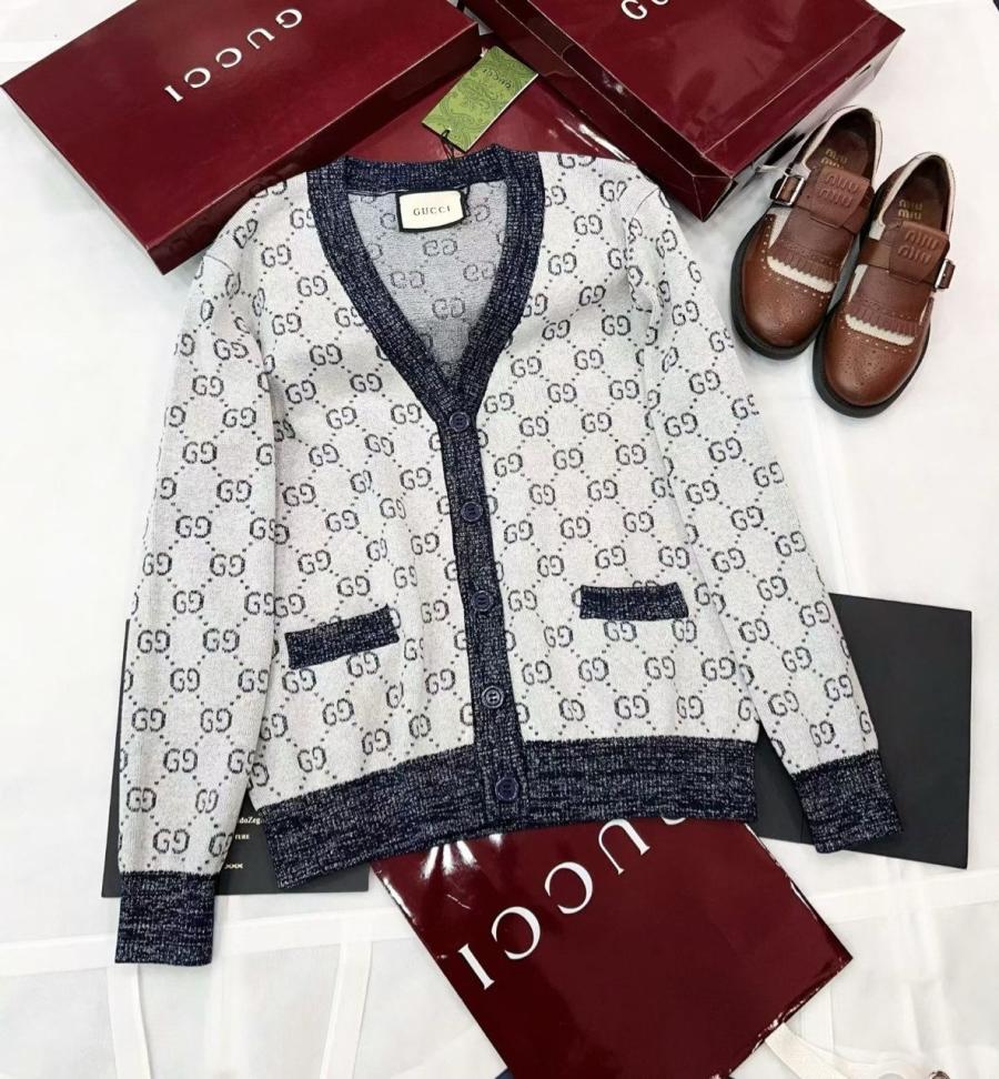 구찌 울 스웨터 가디건 (국내배송)