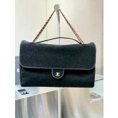 샤넬 26C 맥시 플랩백 AS5852