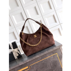 샤넬 26C 크루즈 스웨이드 호보백 미듐 AS5979