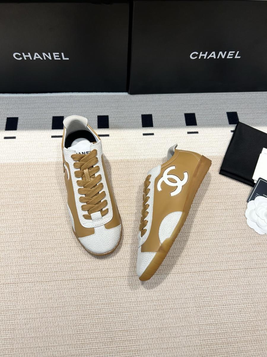 샤넬 제니 스니커즈 범고래